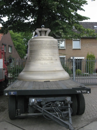 Glocke 10tJPG